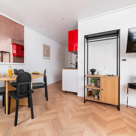 2 Pieces 18 - Proche Montmartre Apartment